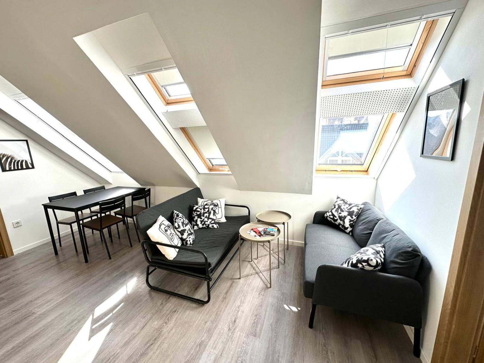 Palace Quarter 2 Peaceful Modern Central Top Floor Apartment Budapest Exterior photo